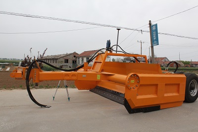 12PW-380C卫星铲运机展示